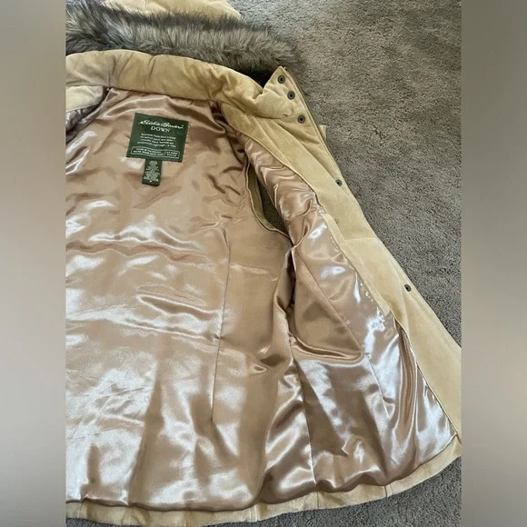 Eddie Bauer Down Fill Hooded Vest - Picture 4 of 5